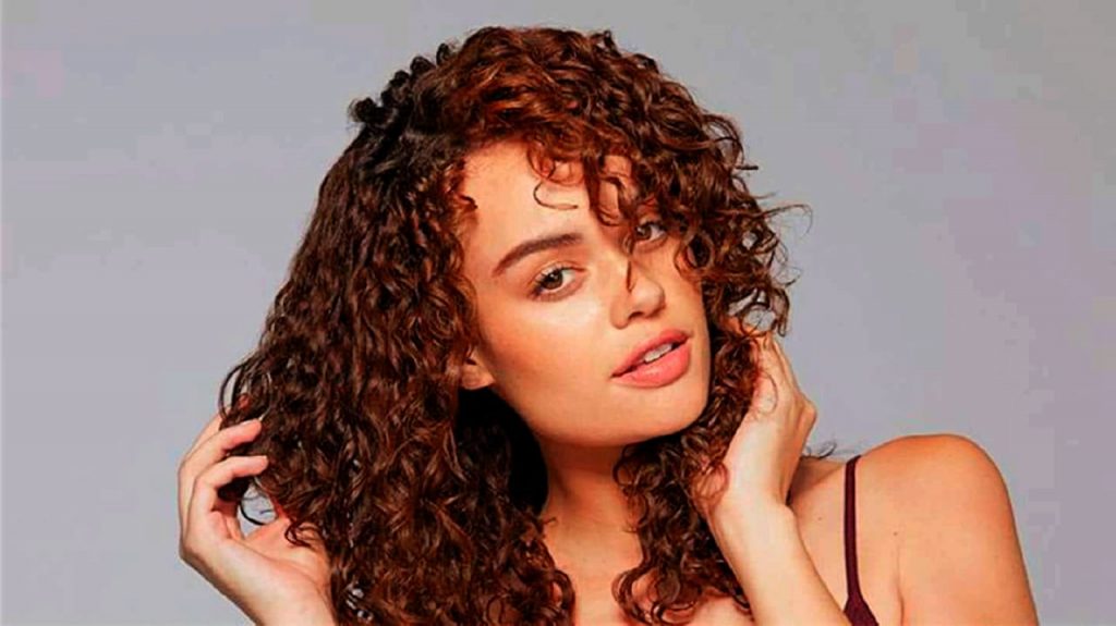 How to make your hair naturally curly permanently